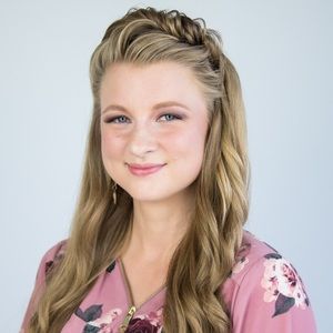 Meet your Posher, Abby